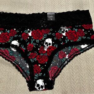 🖤 TORRID 🖤 Skull & Roses lace cheeky 🖤